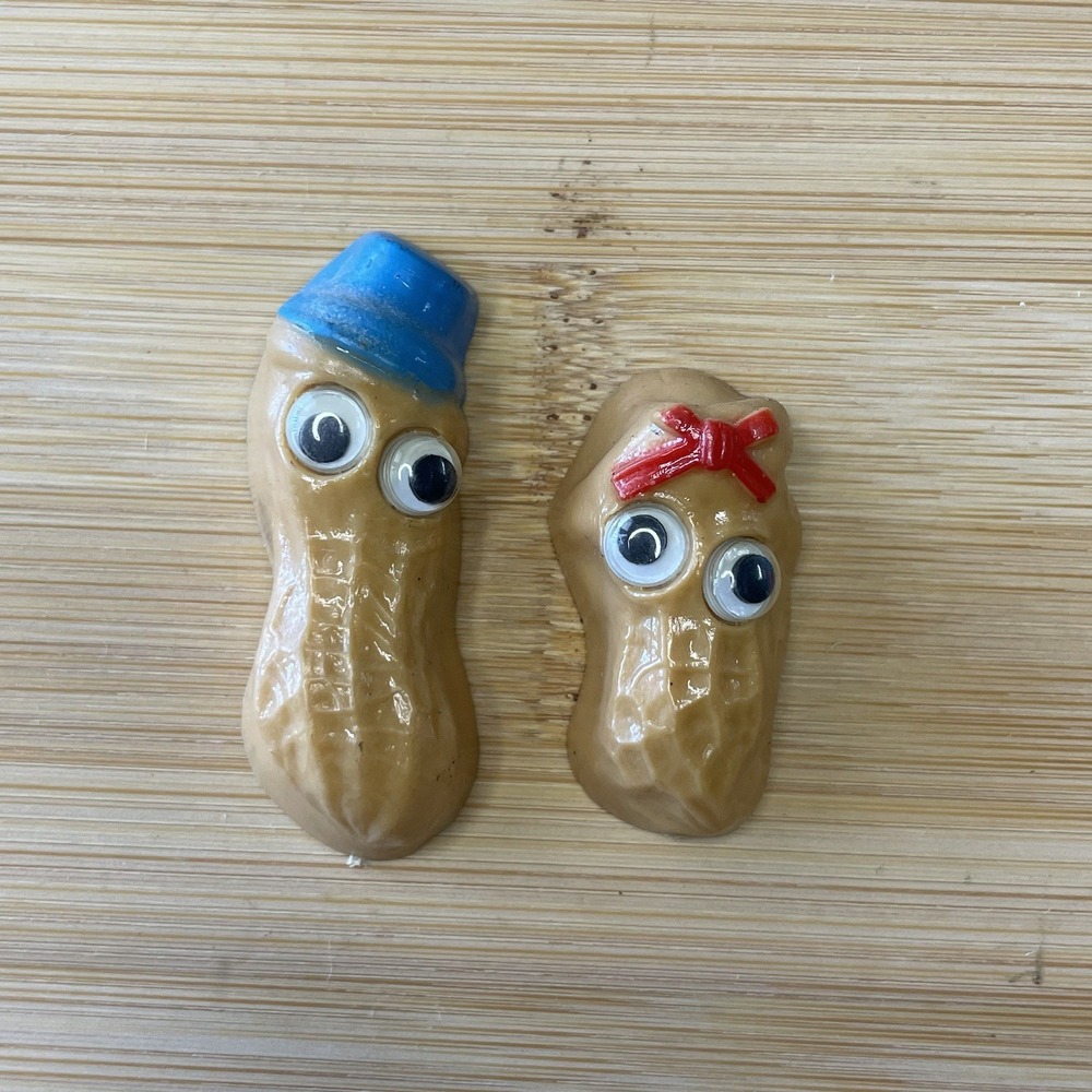 Vintage Peanut Magnets Set Of 2 Google Eyes